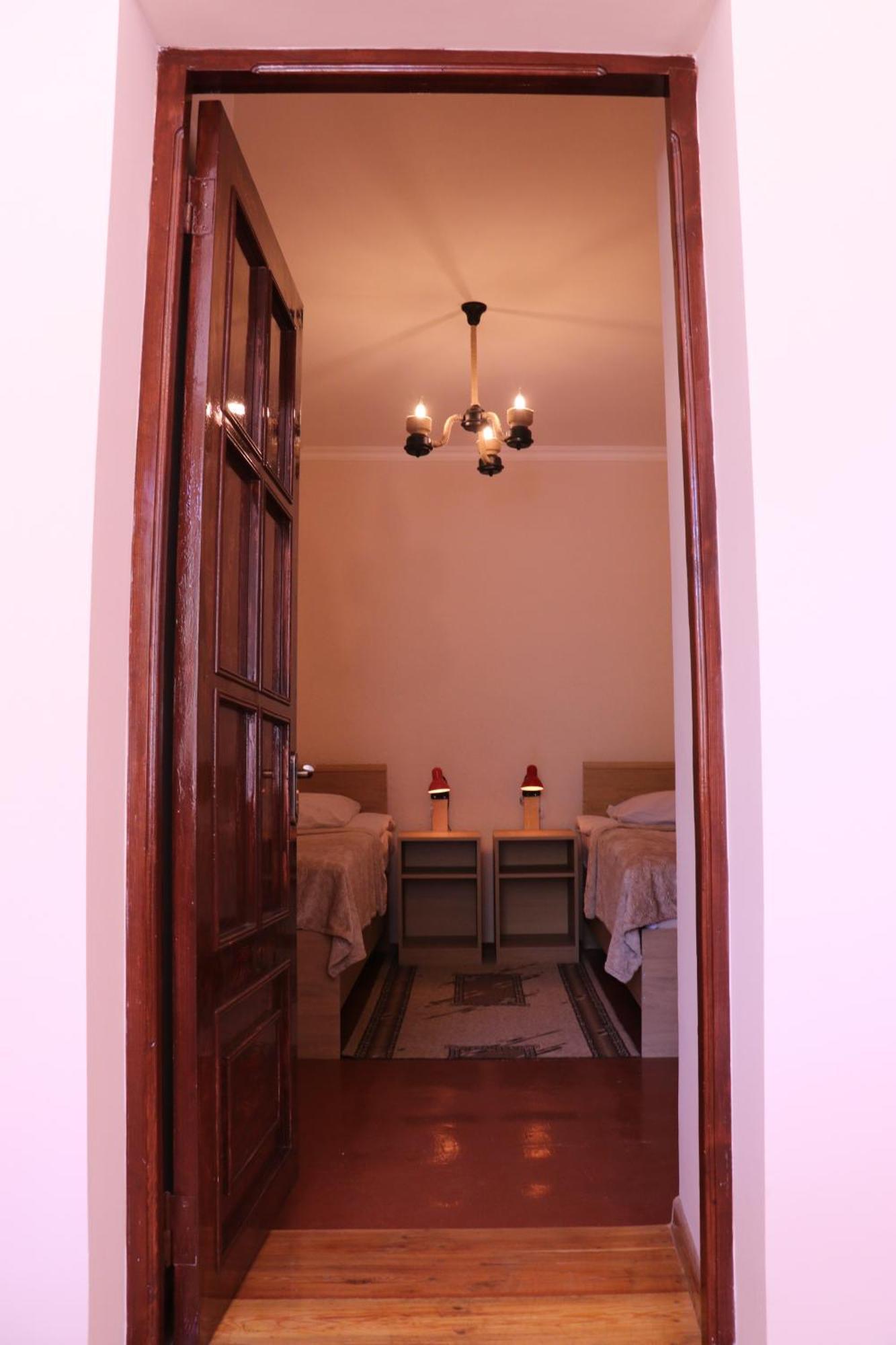 Legend Guest House Yekhegis Exteriér fotografie