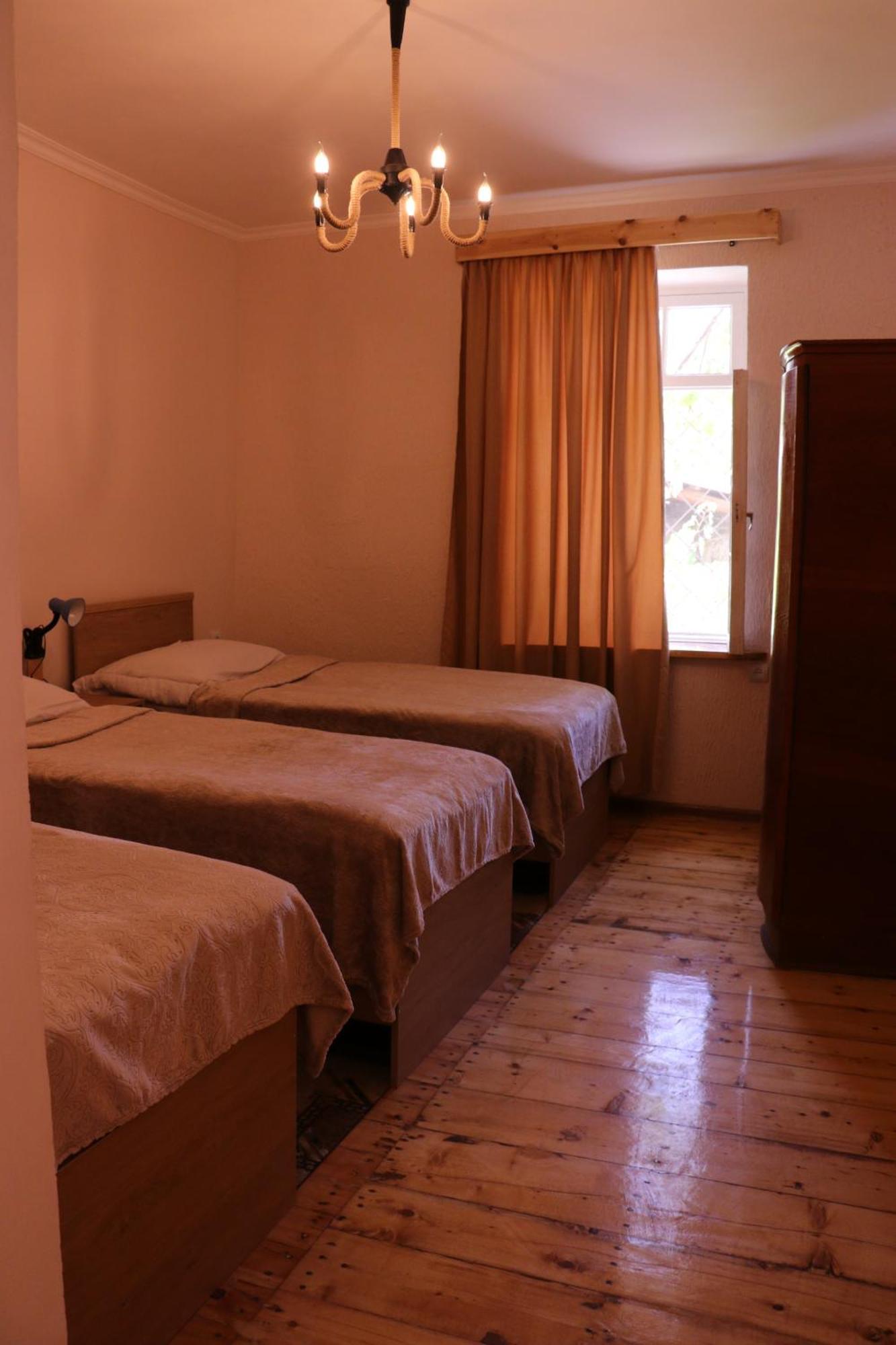 Legend Guest House Yekhegis Exteriér fotografie